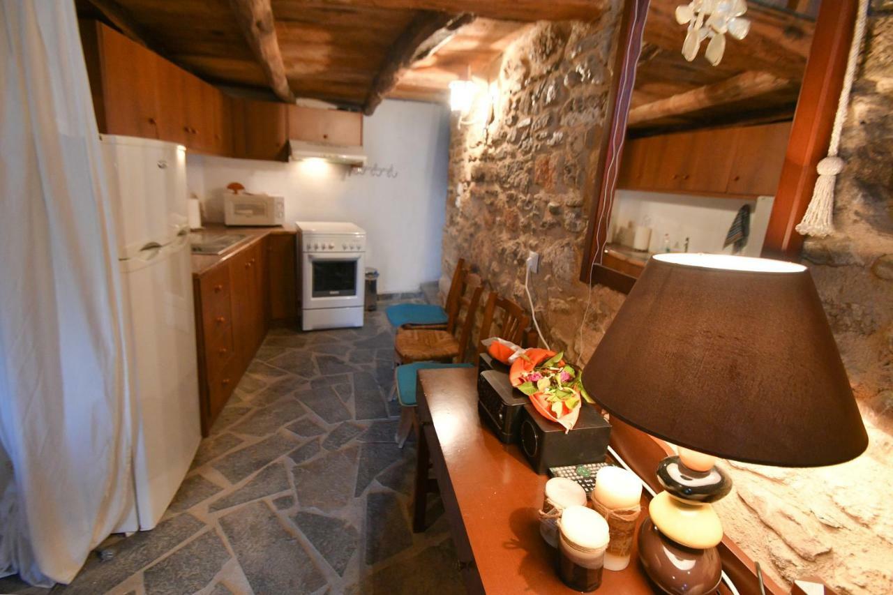 Stone House Apartment Malona Village Bagian luar foto