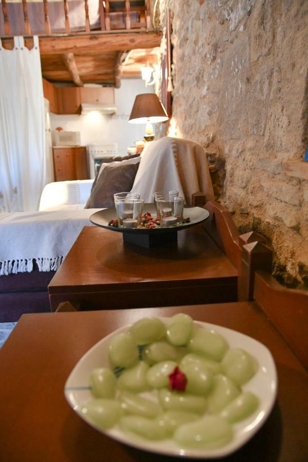 Stone House Apartment Malona Village Bagian luar foto