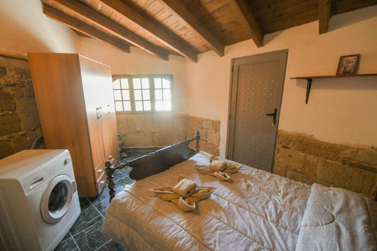 Stone House Apartment Malona Village Bagian luar foto